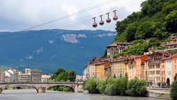 Khách sạn ở Grenoble nằm gần sân bay Place Grenette