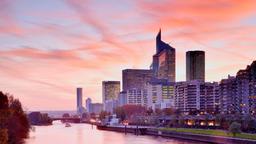 Danh mục khách sạn ở Courbevoie