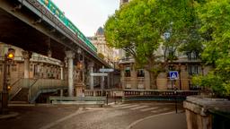 Tìm chuyến bay giá rẻ từ TP. Hồ Chí Minh tới Paris