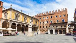 Khách sạn ở Verona nằm gần sân bay Piazza dei Signori