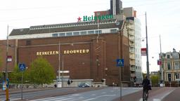 Khách sạn ở Am-xtéc-đam nằm gần sân bay Heineken Experience