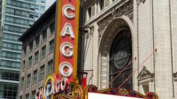 Khách sạn ở Chicago nằm gần sân bay Chicago Theater