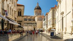 Khách sạn ở Dubrovnik nằm gần sân bay Dubrovačka katedrala
