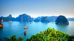 Tìm chuyến bay giá rẻ từ Cedar Rapids tới Việt Nam