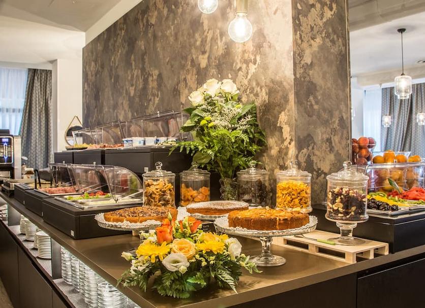 Buffet Ảnh