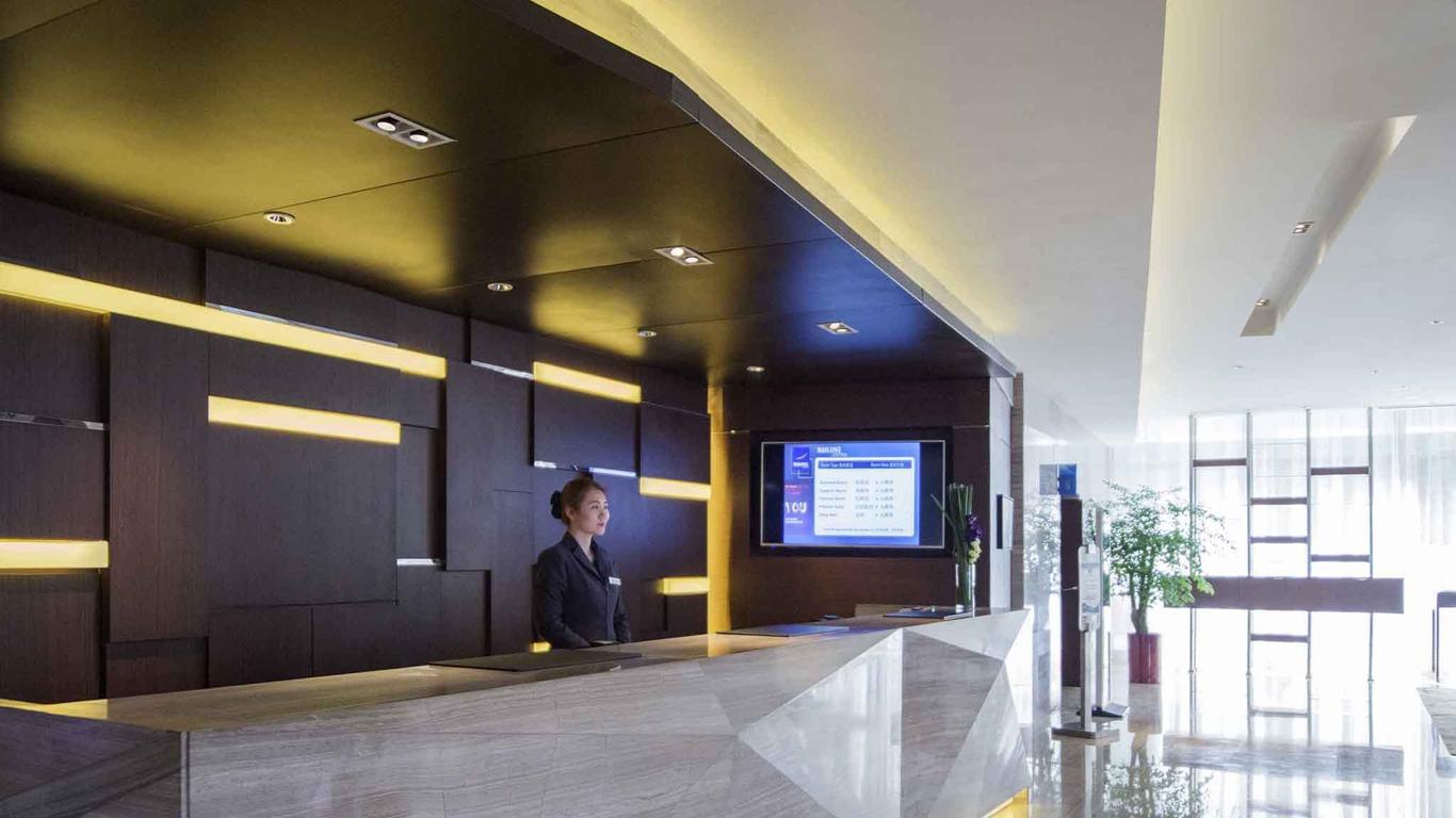 Novotel Nanjing Central Suning Galaxy