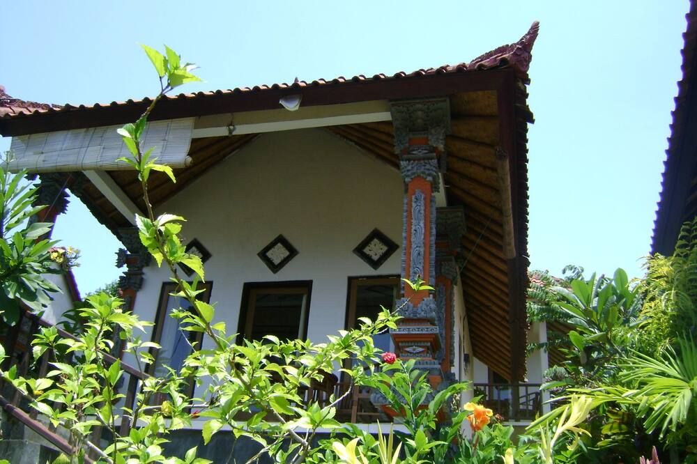 Cảnh ngoài trời