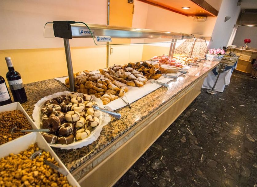 Buffet Ảnh