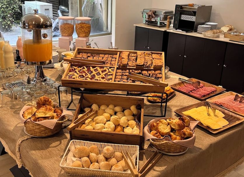 Buffet Ảnh