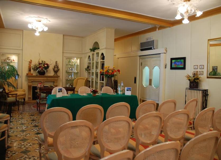 Khác Ảnh