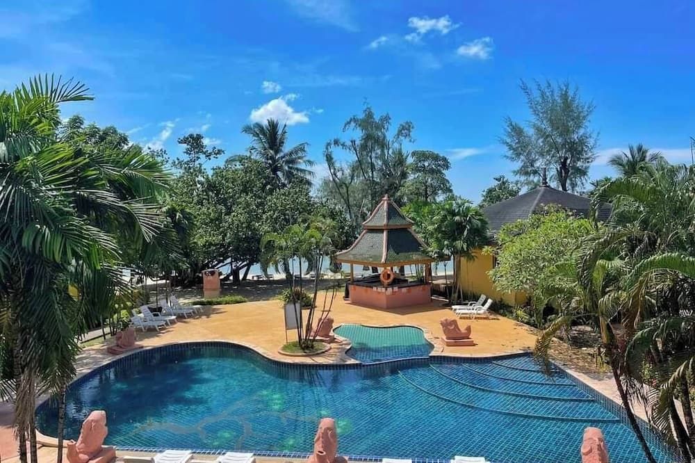 Bể bơi