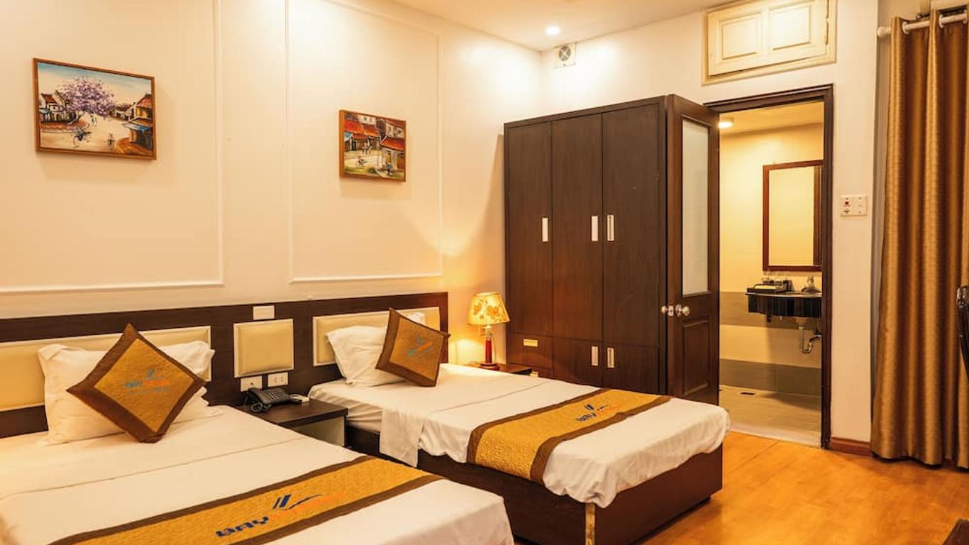Bay Luxury Chariot Hotel