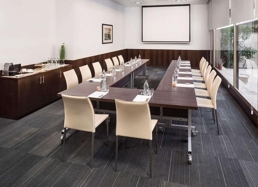 Conference room Ảnh