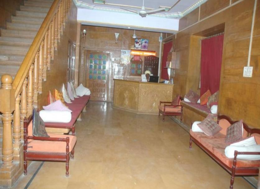 Lễ tân Ảnh