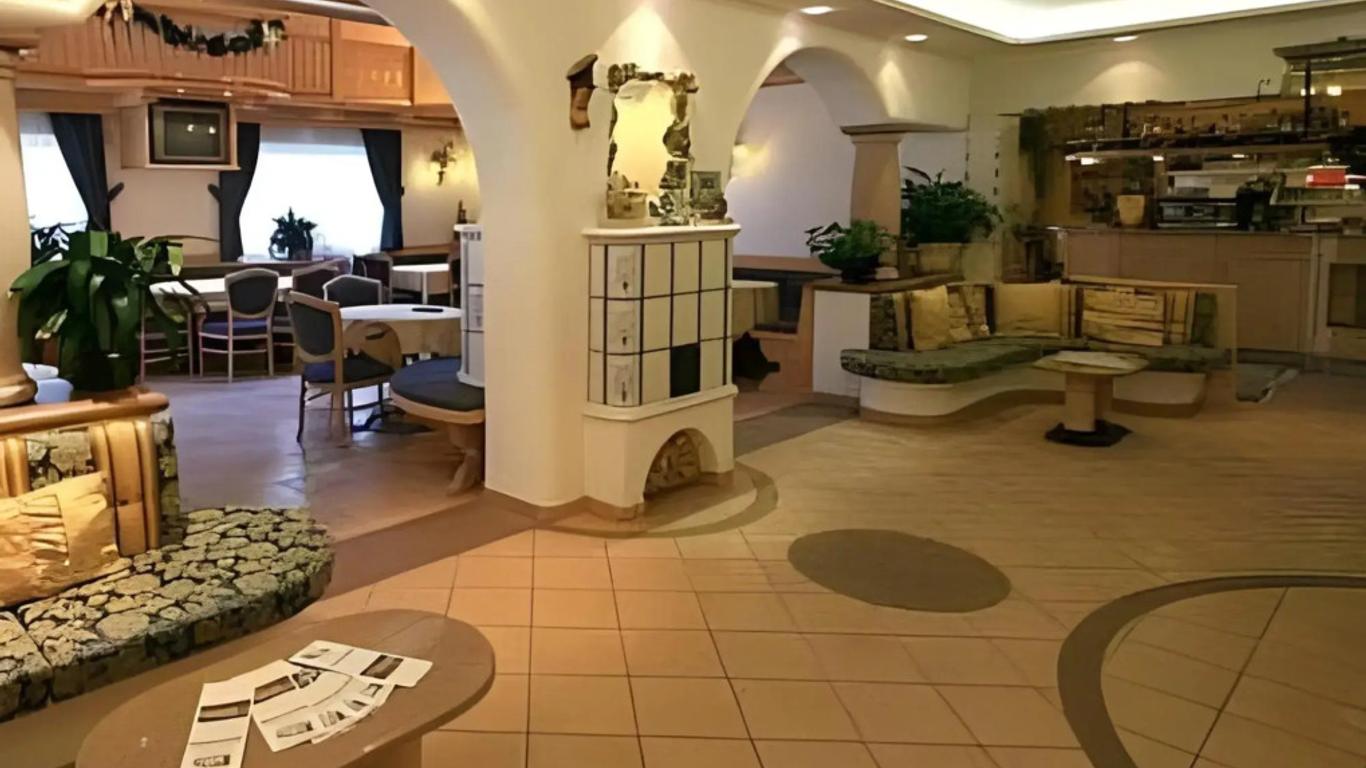 Hotel Chalet Alaska