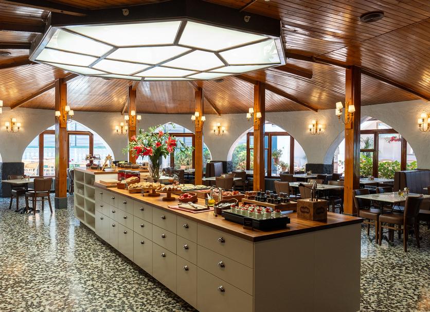 Buffet Ảnh