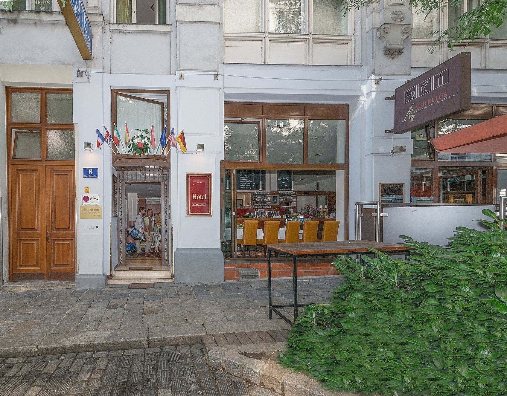 Toà nhà