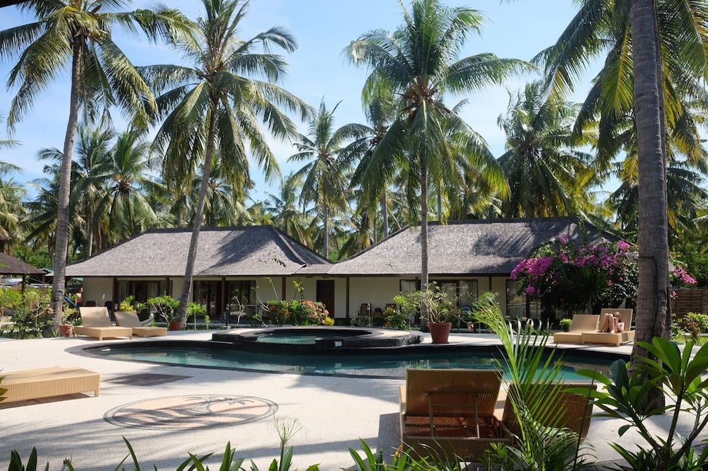 Bể bơi
