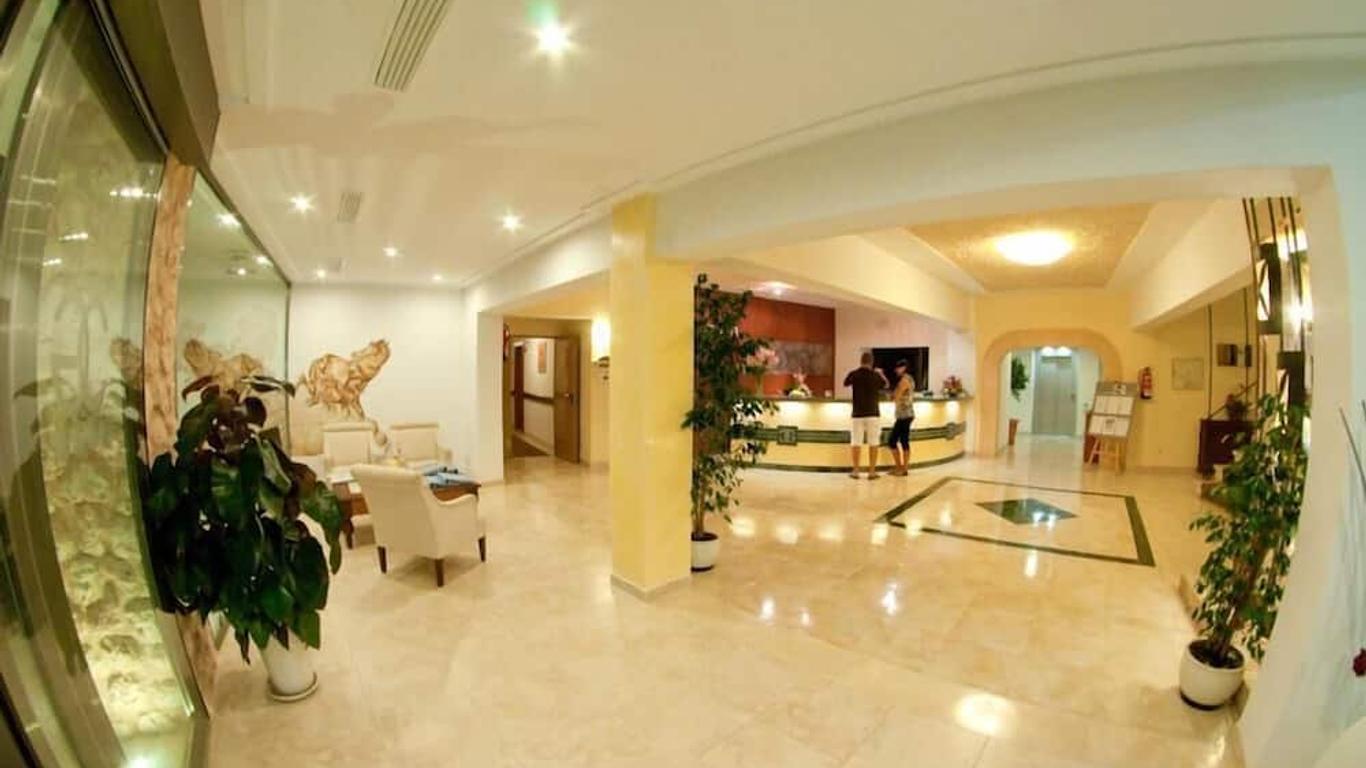 Hotel Cala Gat