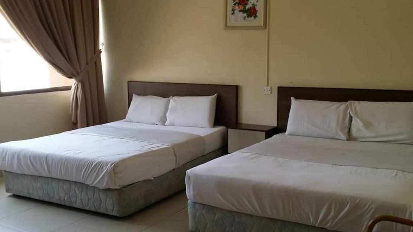 Dragon & Phoenix Hotel