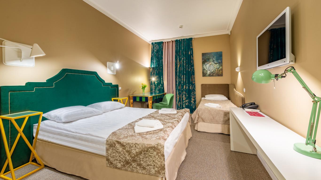 T-Hotel