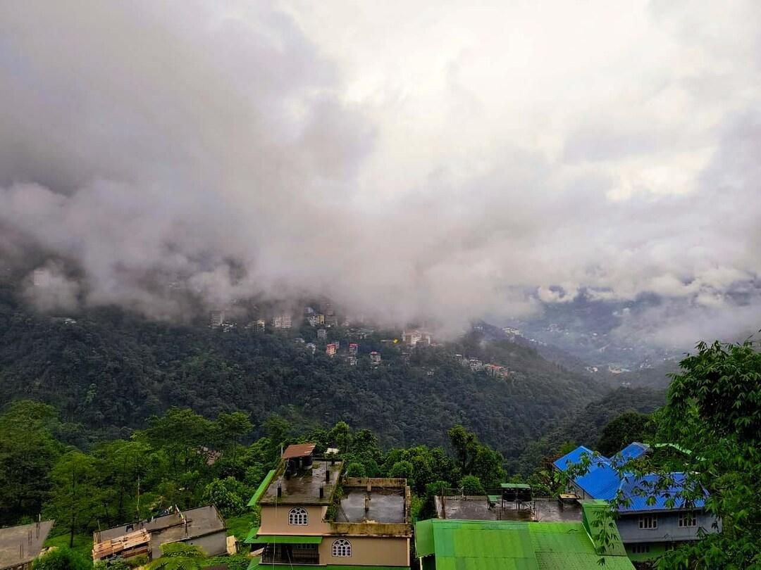 Cảnh ngoài trời