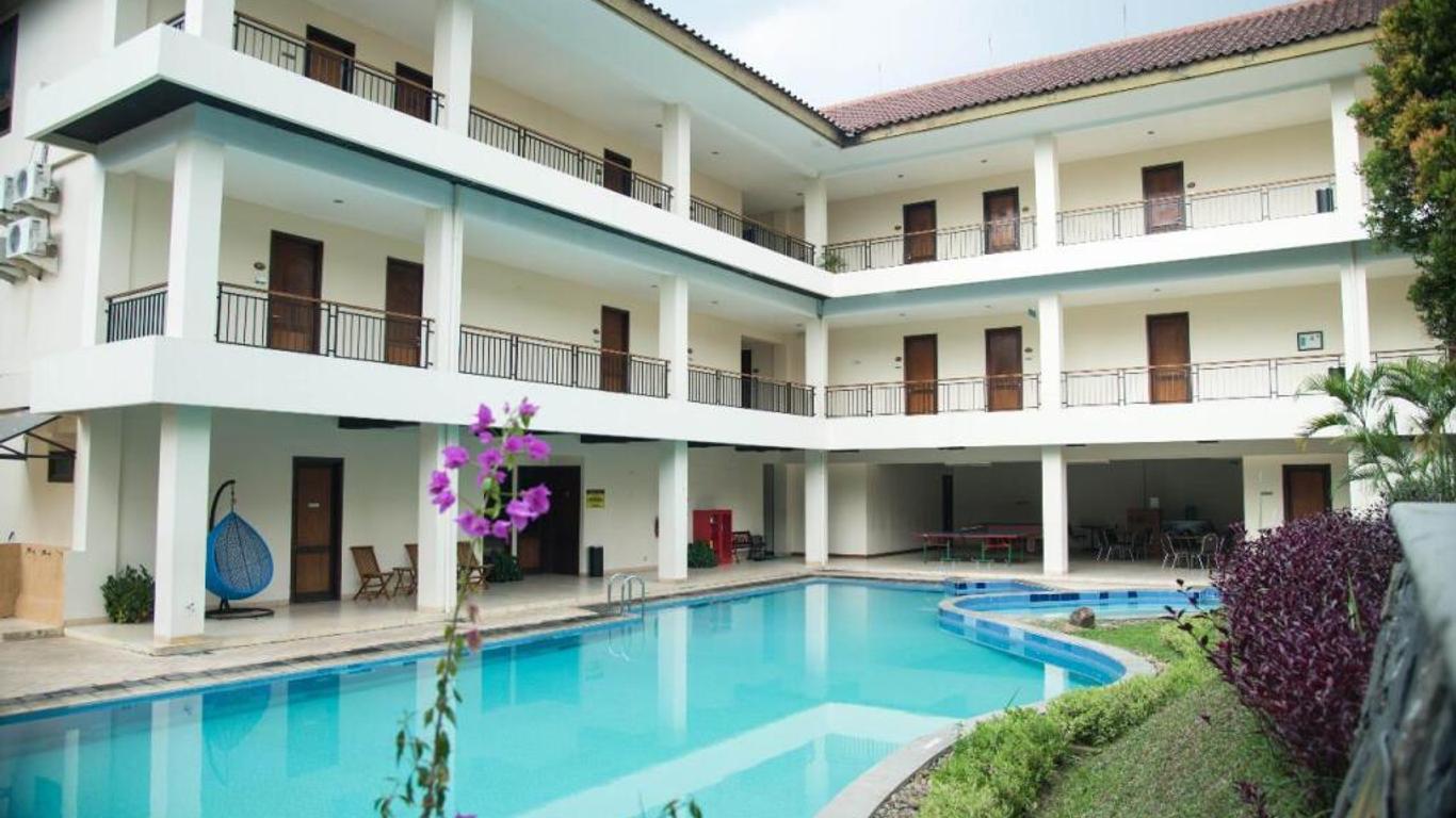 Gdw Hotel & Cottage