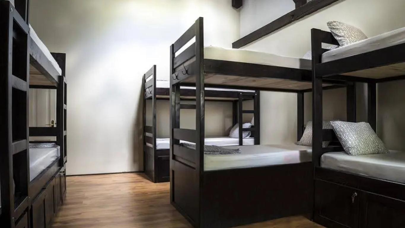 Antique Hostel