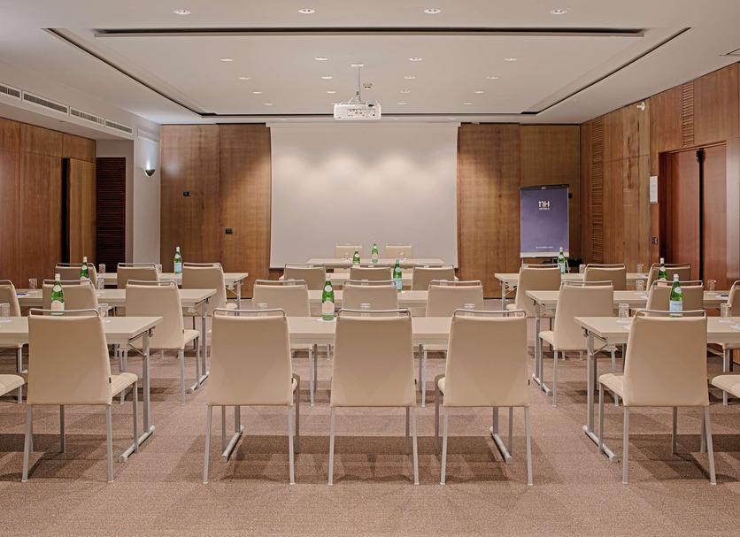Conference room Ảnh