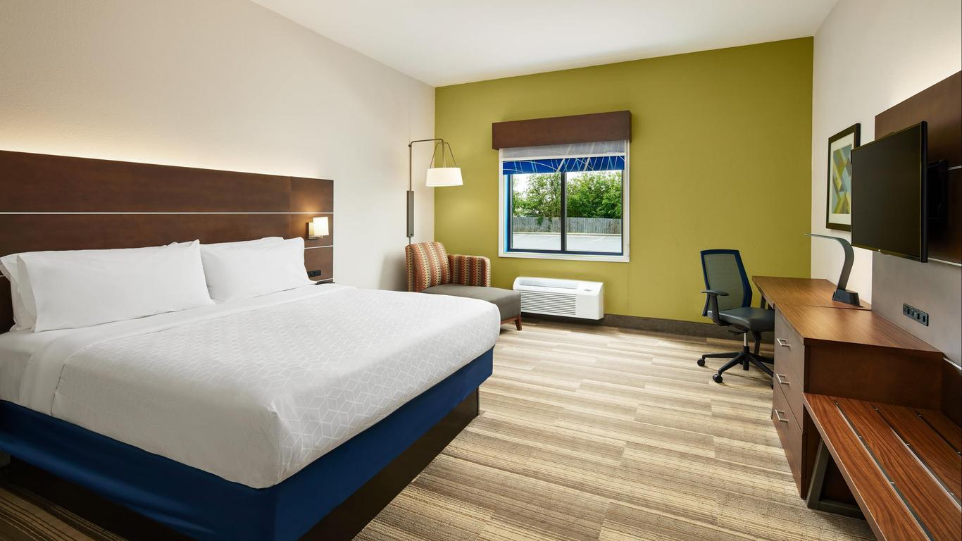 Holiday Inn Express Hotel & Suites Panama City-Tyndall
