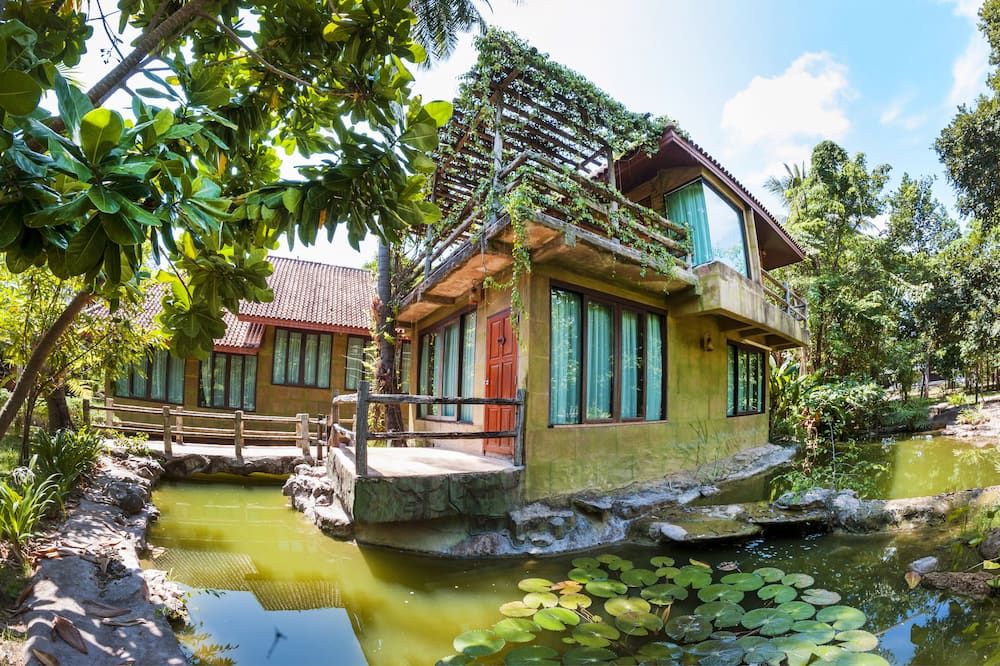 Cảnh ngoài trời