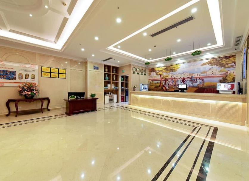 Lễ tân Ảnh