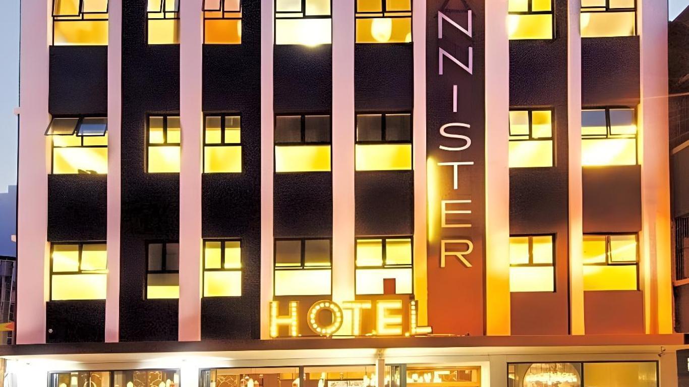 Bannister Hotel