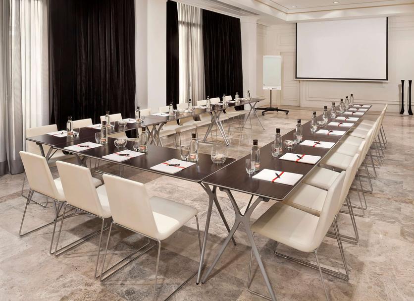 Conference room Ảnh