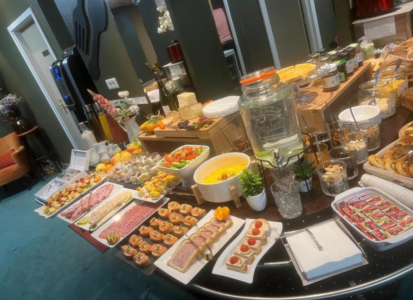 Buffet Ảnh