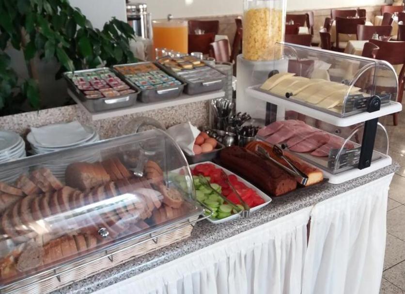 Buffet Ảnh