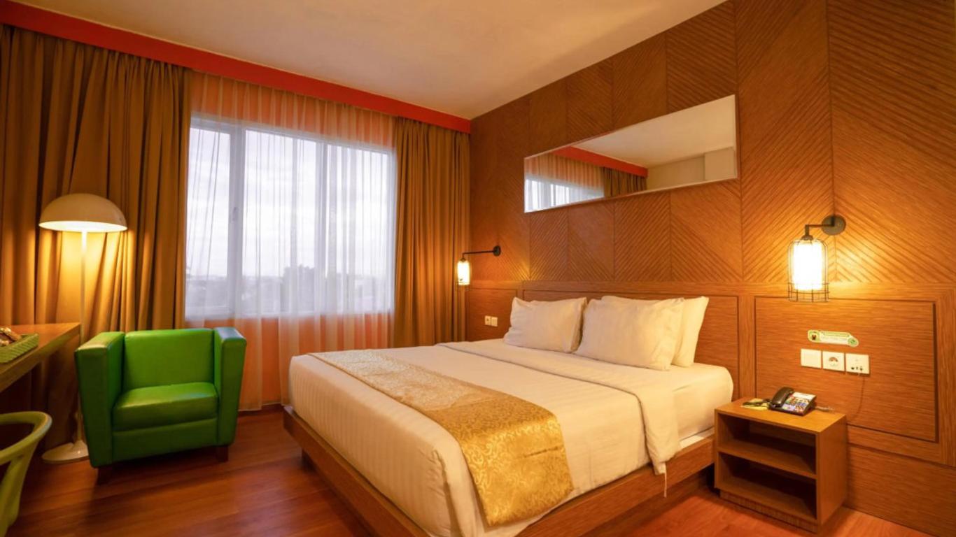 Maxonehotels At Vivo Palembang