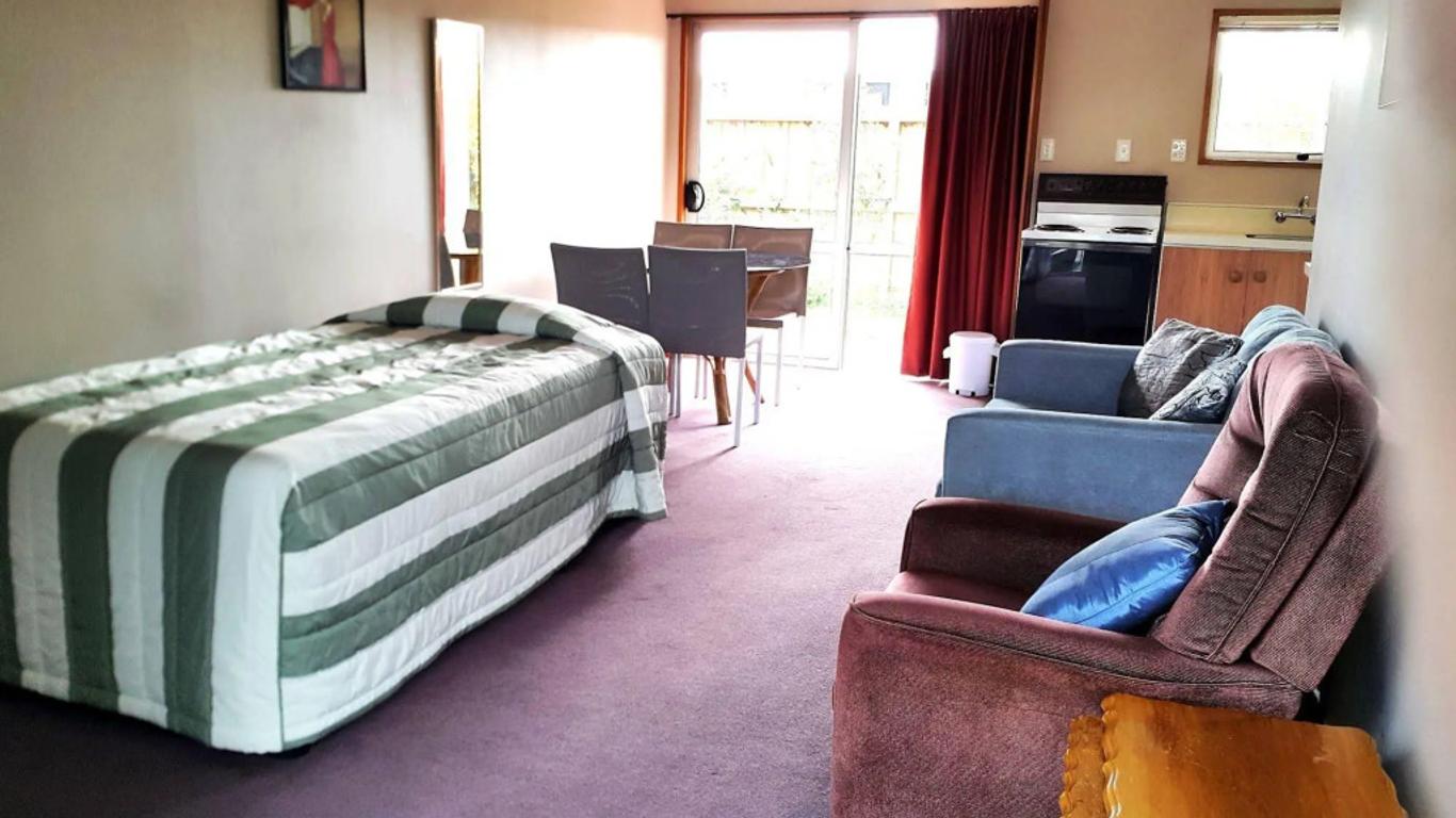 Lilybrook Motel