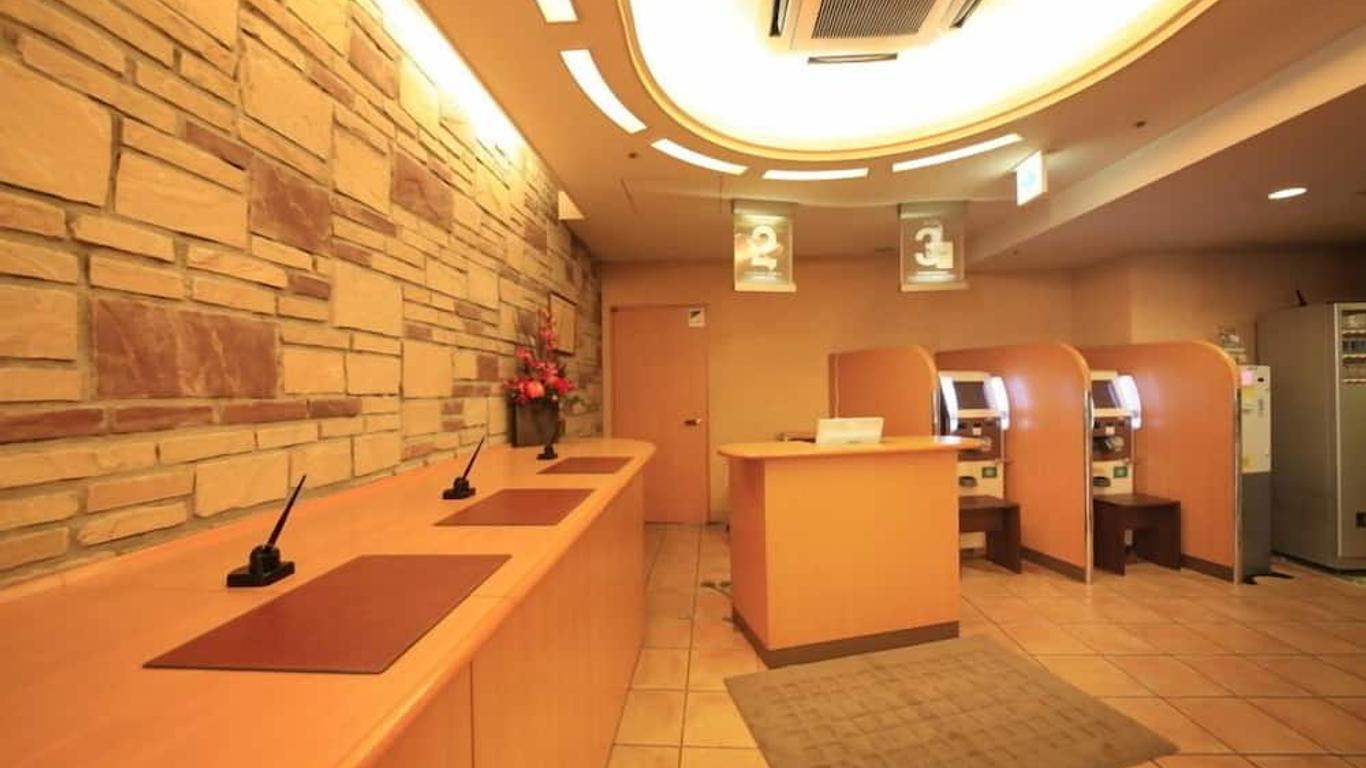 R&B Hotel Shin-Yokohama Ekimae