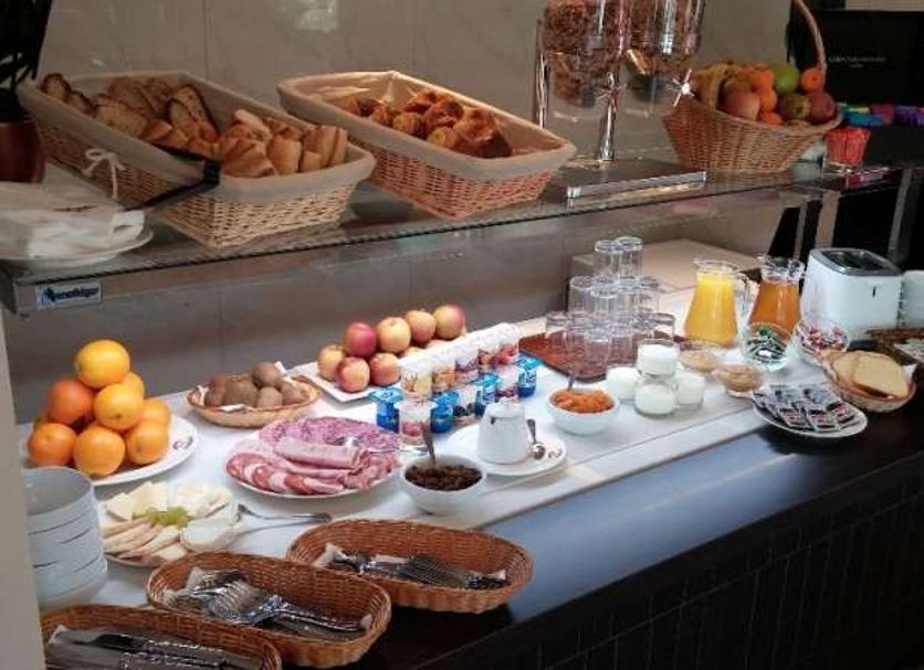 Buffet Ảnh