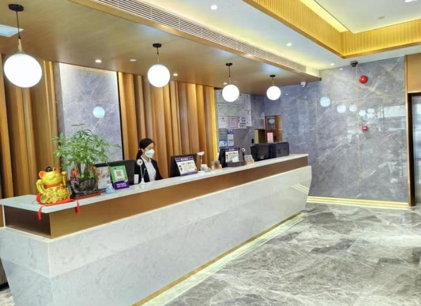 Lễ tân Ảnh