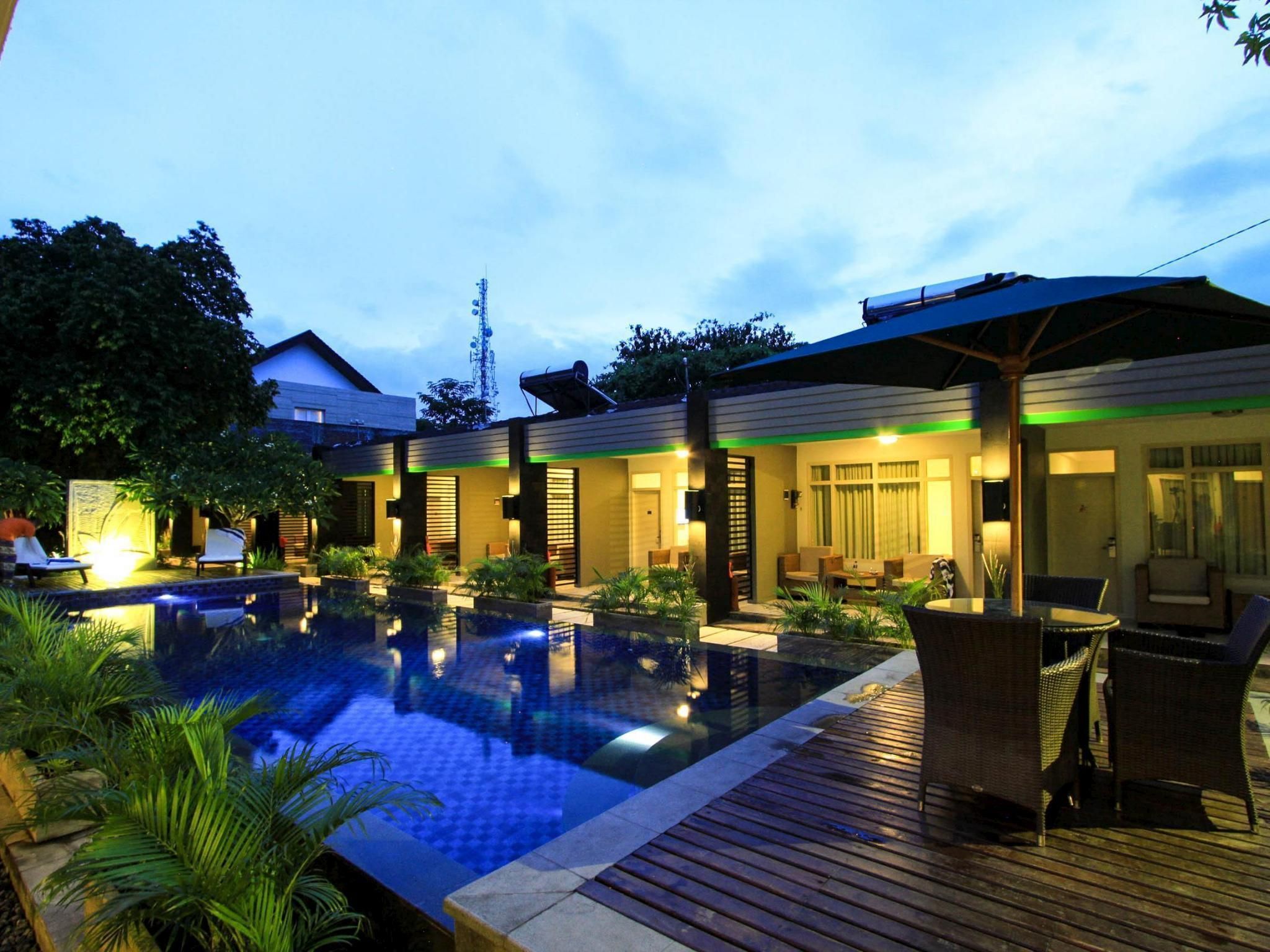 Bể bơi