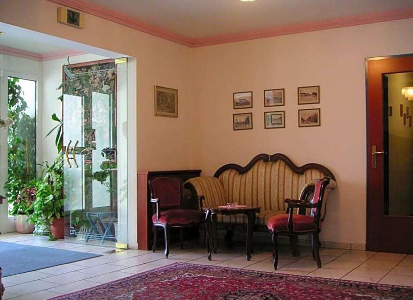 Khác Ảnh