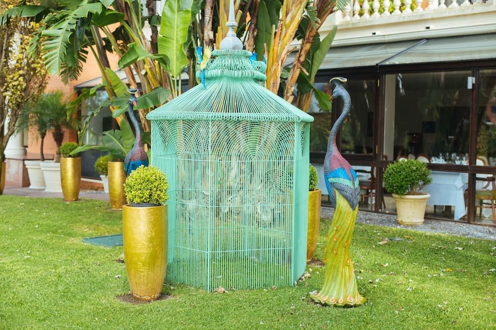 Cảnh ngoài trời