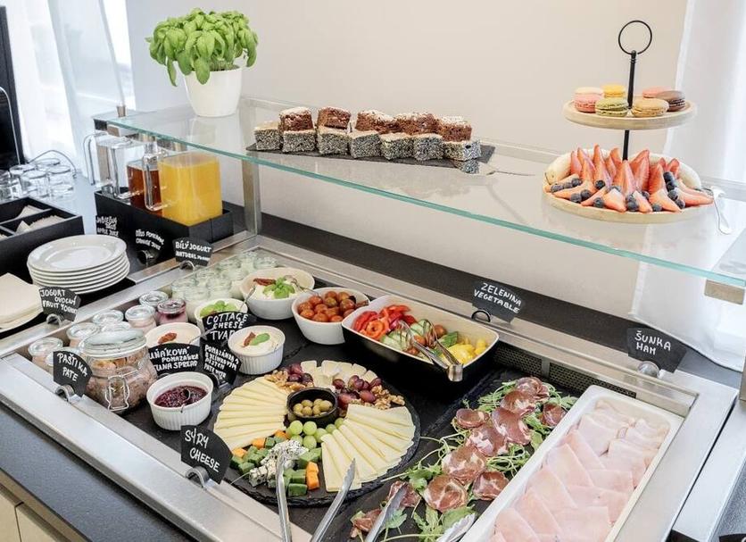 Buffet Ảnh