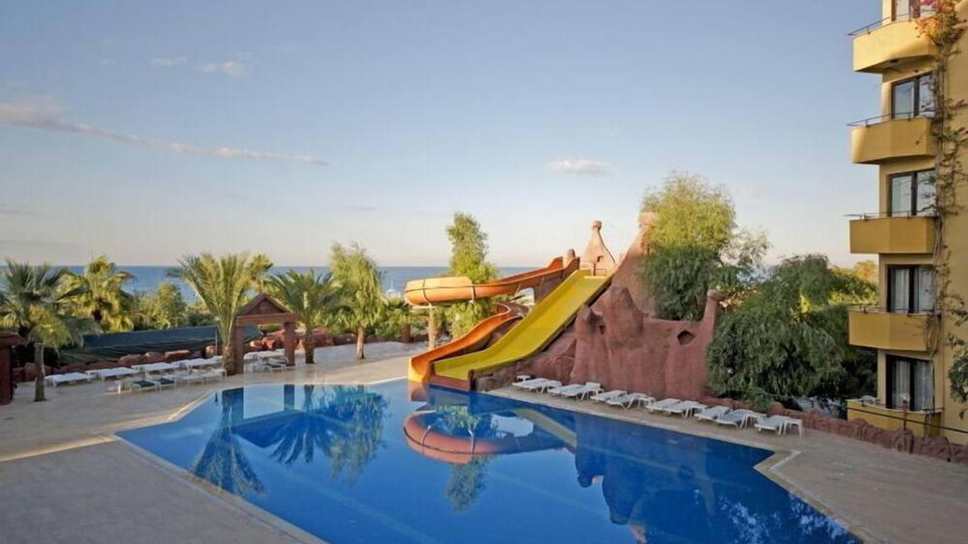 MC Mahberi Beach Hotel