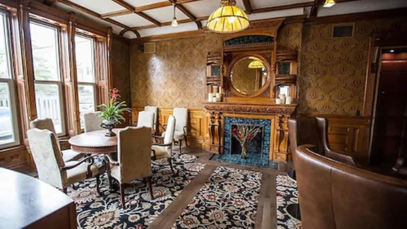 Idlewyld Inn & Spa