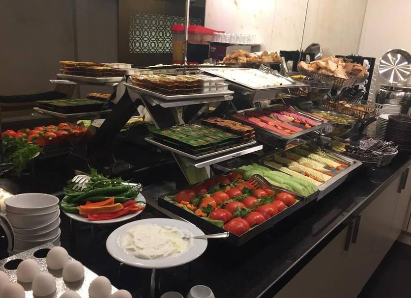 Buffet Ảnh