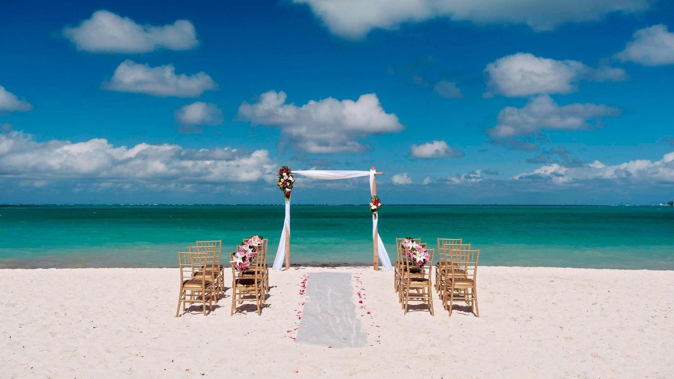 Courtyard by Marriott Nassau Downtown/Junkanoo Beach
