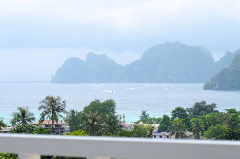Cảnh ngoài trời